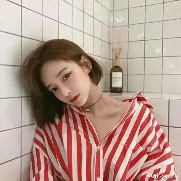 赤月湖吸血鬼